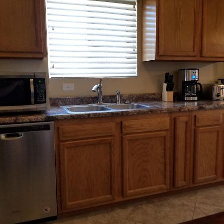 Tucson Airport Oasis Apartment ภายนอก รูปภาพ