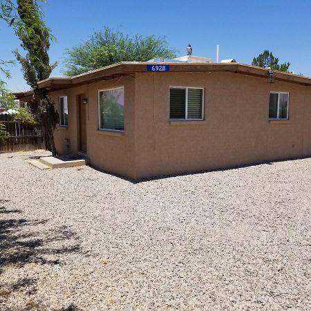Tucson Airport Oasis Apartment ภายนอก รูปภาพ