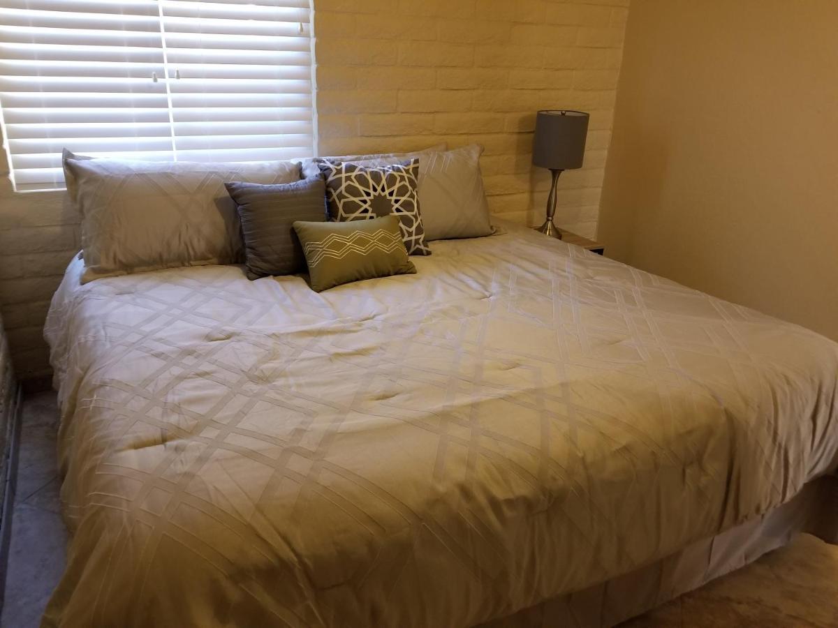 Tucson Airport Oasis Apartment ภายนอก รูปภาพ